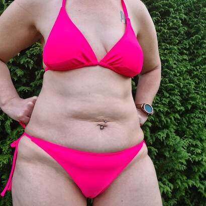 Hagelandse milf ontvangt prive