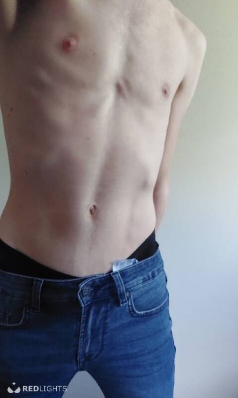 YoungCuckoldBoy (Foto)