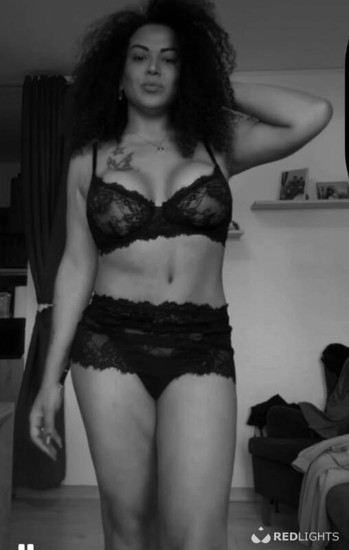 Giuly (Foto)