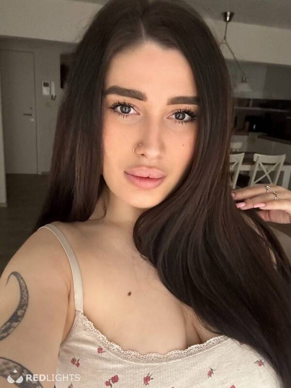 Enny (Foto)