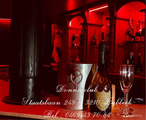 Donna club job (Foto)