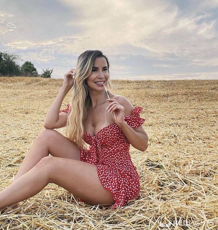 Mary (Foto)