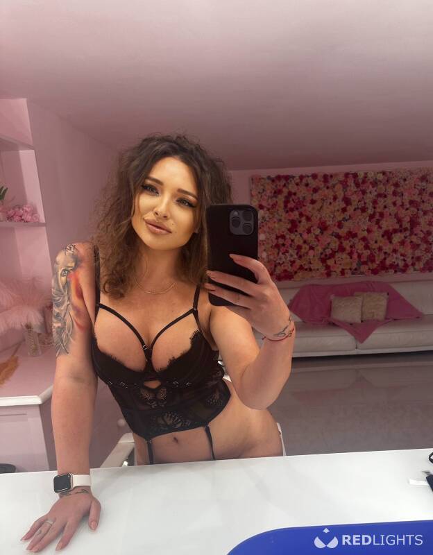 Ami (Foto)