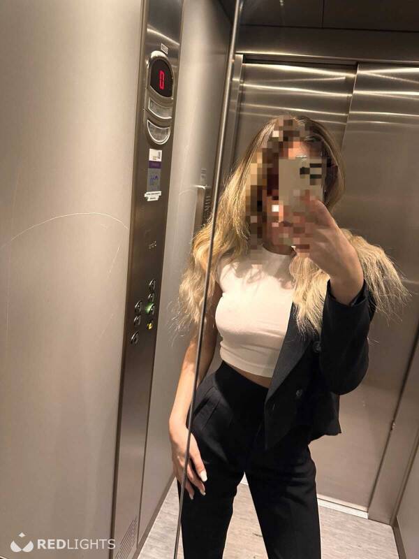 Ada (Foto)