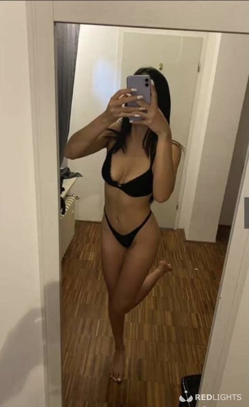 Lara (Foto)