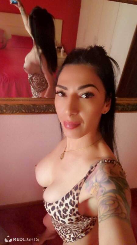 Ana (Foto)