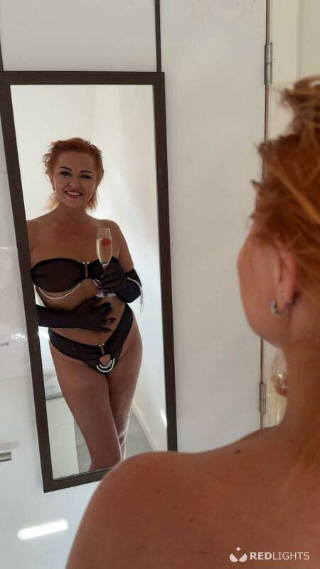 Sara (Foto)