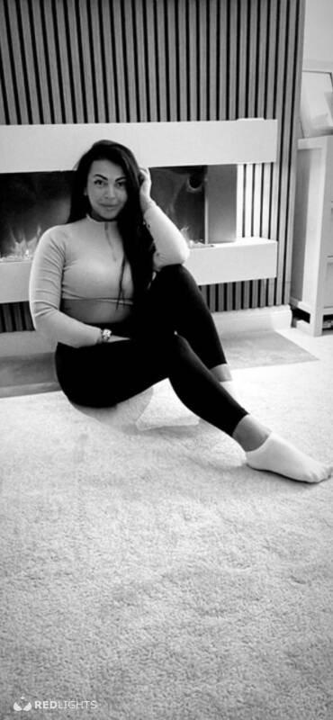 Ariana (Foto)