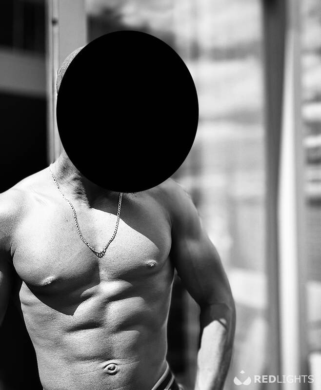 Elliot (Foto)