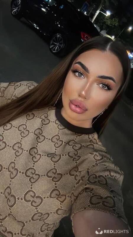 Adriana (Foto)