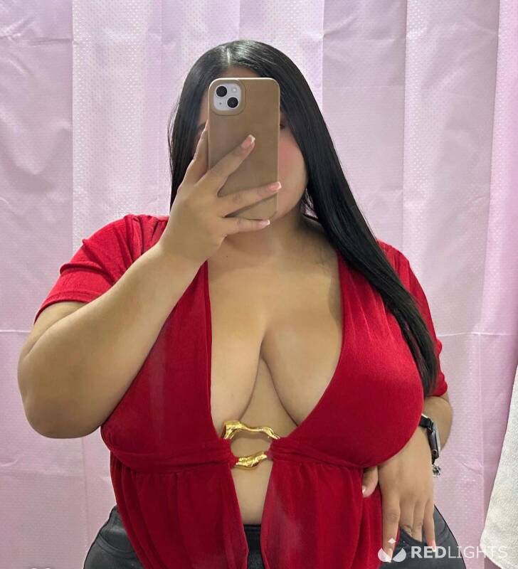LUCIANA LA DÉESSE DE L\'ANAL (Foto)