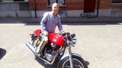 Tommy (Foto)