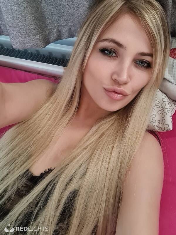Nathali (Foto)