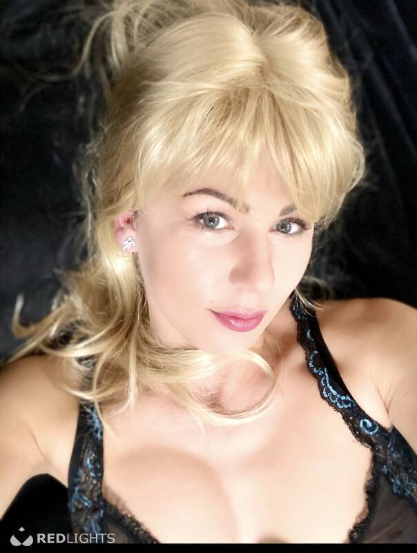 NATASHA (Foto)