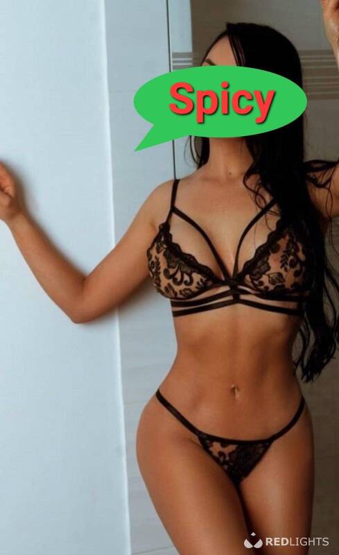 SPICY new girl (Foto)