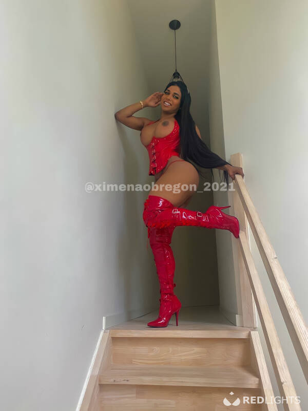 Mistress Aleira (Foto)