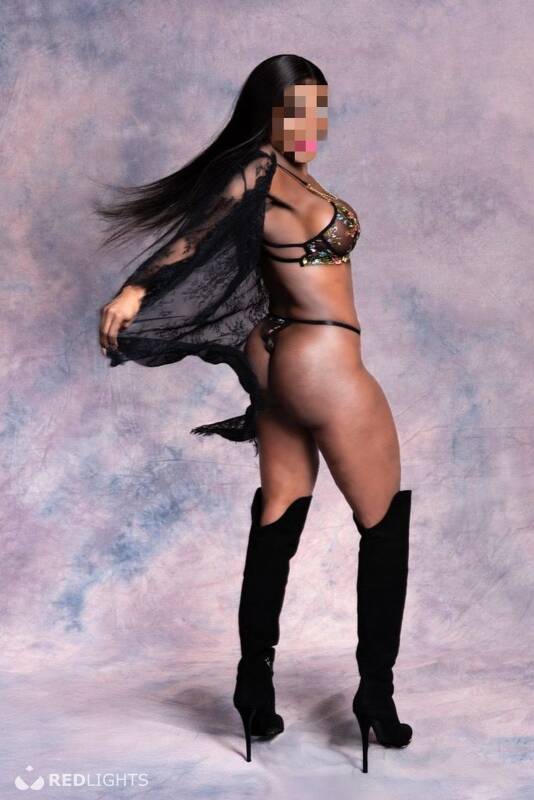 Jessy (Ebony) (Foto)