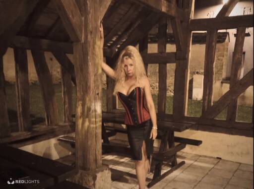 Maitresse Morgane en virtuel (Foto)
