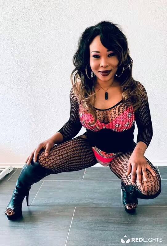 Naomi (Foto)