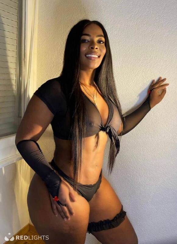 Nahomi (Foto)